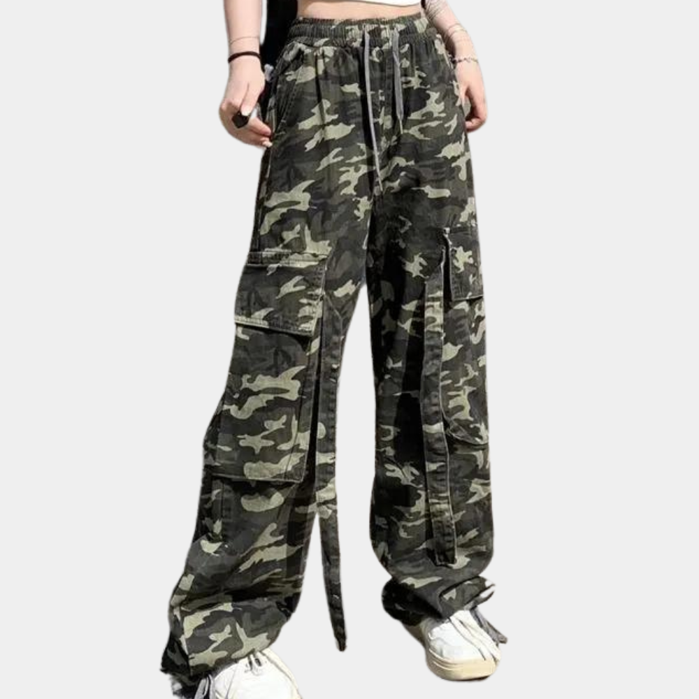 Stylishe Camouflage Damenhose von Elera mit hohem Bund