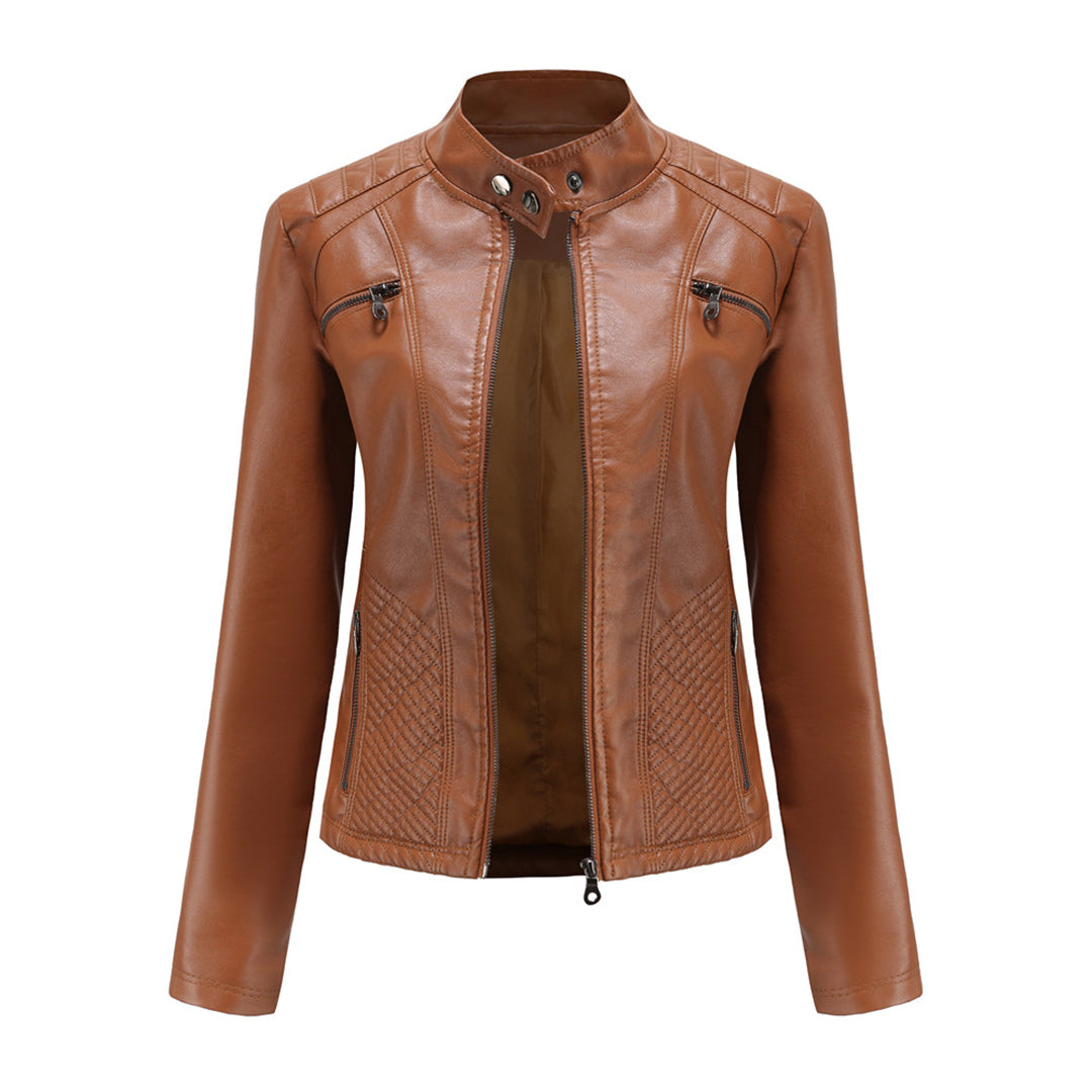 Xandrah: Eine modische Lederjacke