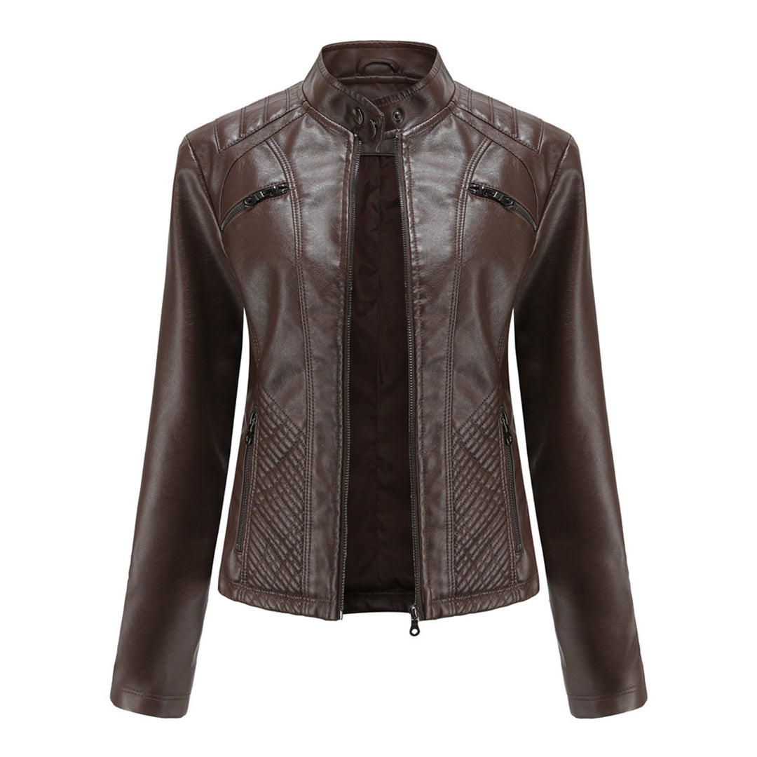 Xandrah: Eine modische Lederjacke
