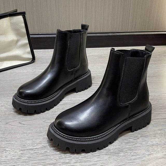 Tessa Chelsea Boots