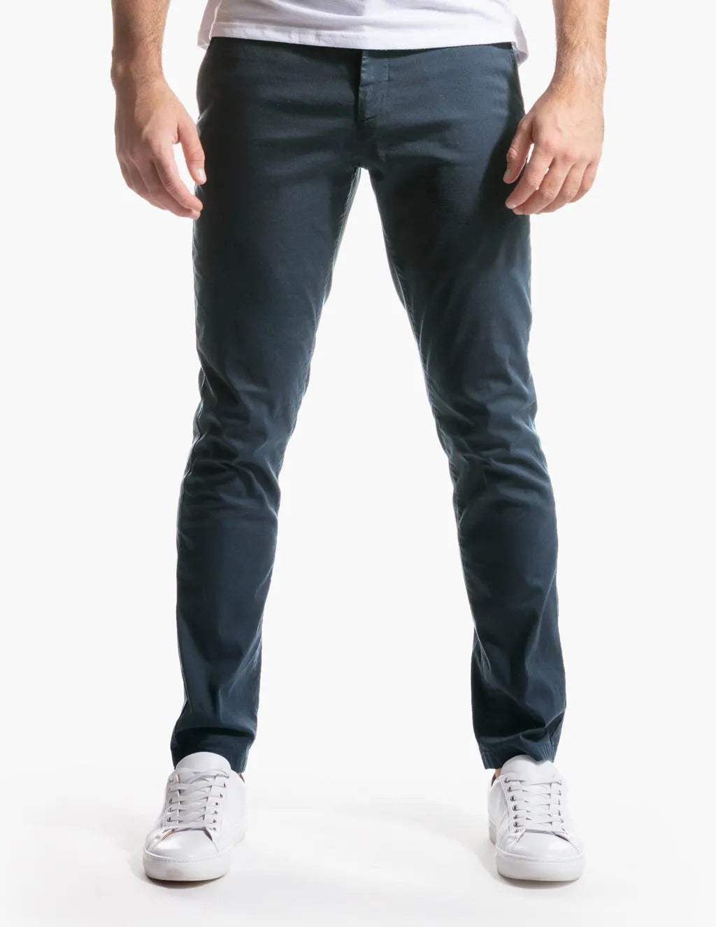 Herren Slim-Fit Chinohose aus atmungsaktivem Material Stilzeits