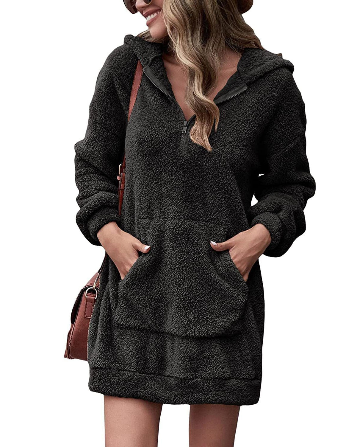 Damen Kuscheliger Hoodie-Kleid mit praktischen Taschen und halben Reißverschluss Stilzeits