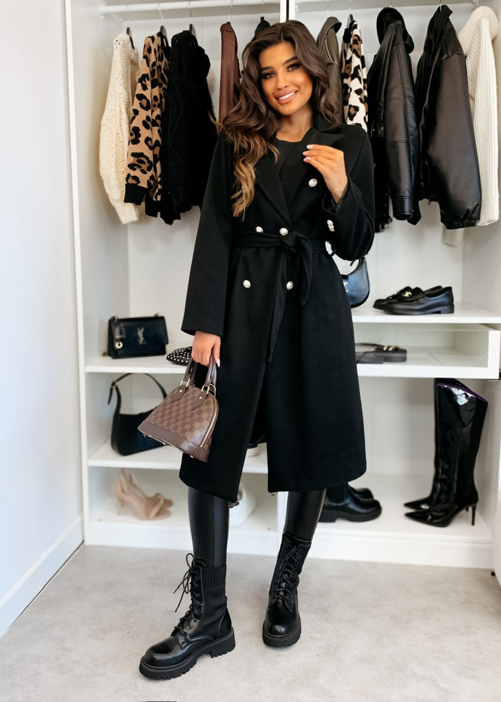 Damen Eleganter Trenchcoat mit taillierbarem Gürtel und Doppelreiher Stilzeits