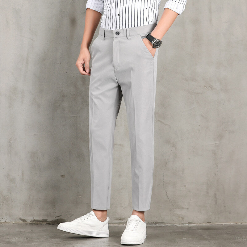 Herren moderneChinohose mit slim fit Schnitt und praktischen Seitentaschen Stilzeits