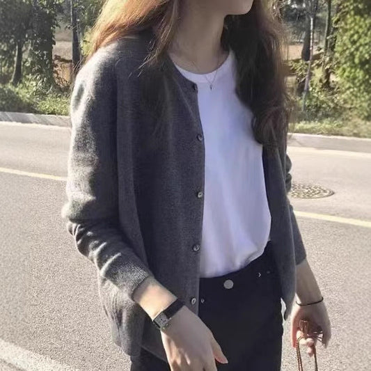 Damen kuschelige Strickjacke mit feiner Textur und Knöpfen Stilzeits - Stilzeits