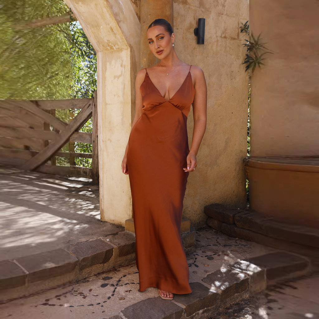 Damen Satin Maxikleid mit eleganter V-Form und fließendem Schnitt Stilzeits