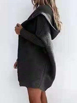 Damen Modische Strickjacke mit Kapuze und offenen Ärmeln Stilzeits