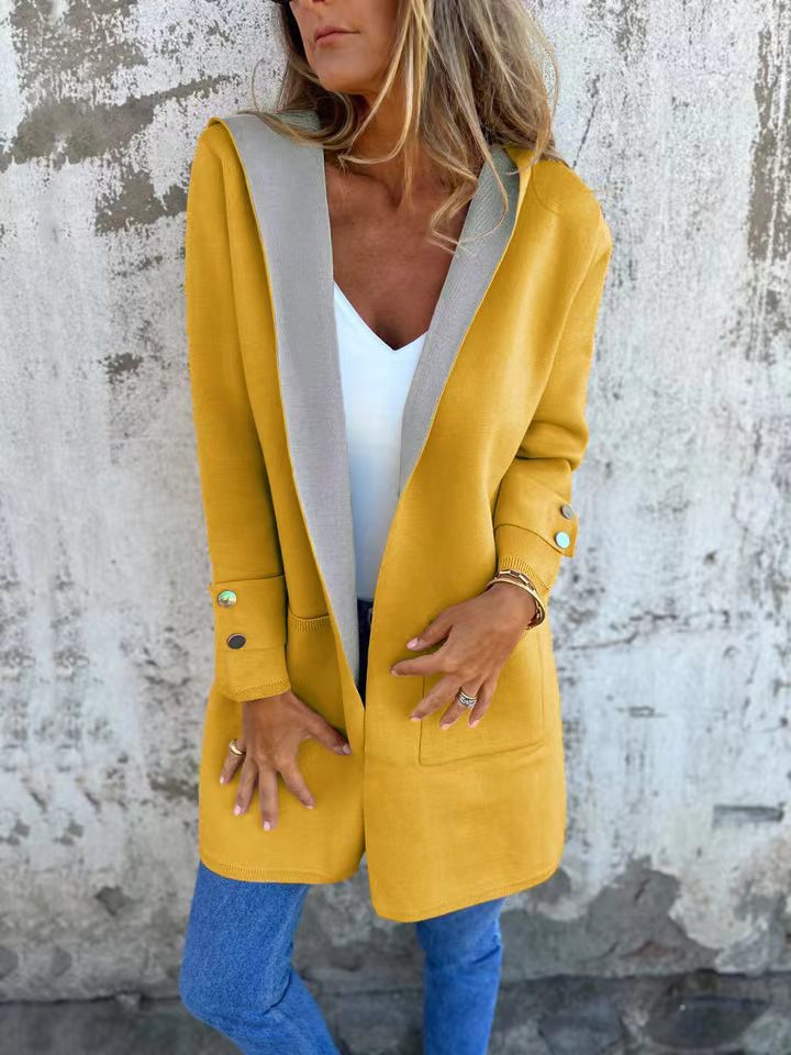 Damen modische Longjacke mit großzügiger Kapuze und praktischen Taschen Stilzeits