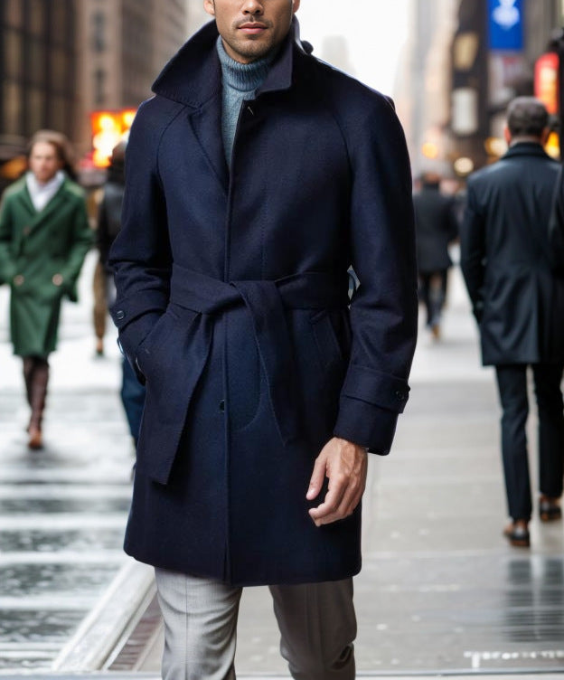 Herren modischer Wolltrenchcoat mit Bindegürtel und großen Taschen Stilzeits