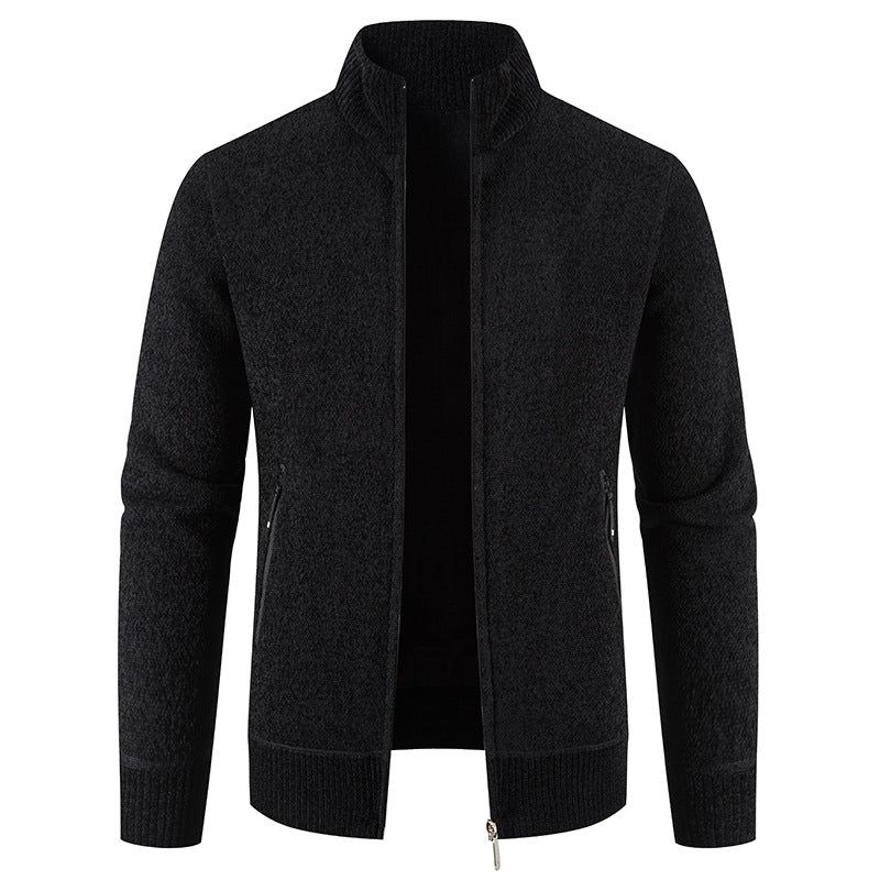 Herren elegante Strickjacke mit hohem Kragen und praktischen Reißverschlusstaschen Stilzeits