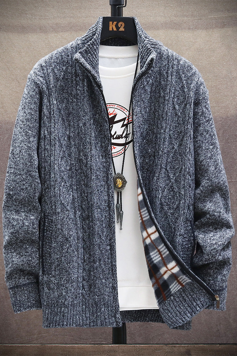 Herren Strickjacke mit Kunstlederdetails und hohem Kragen Stilzeits