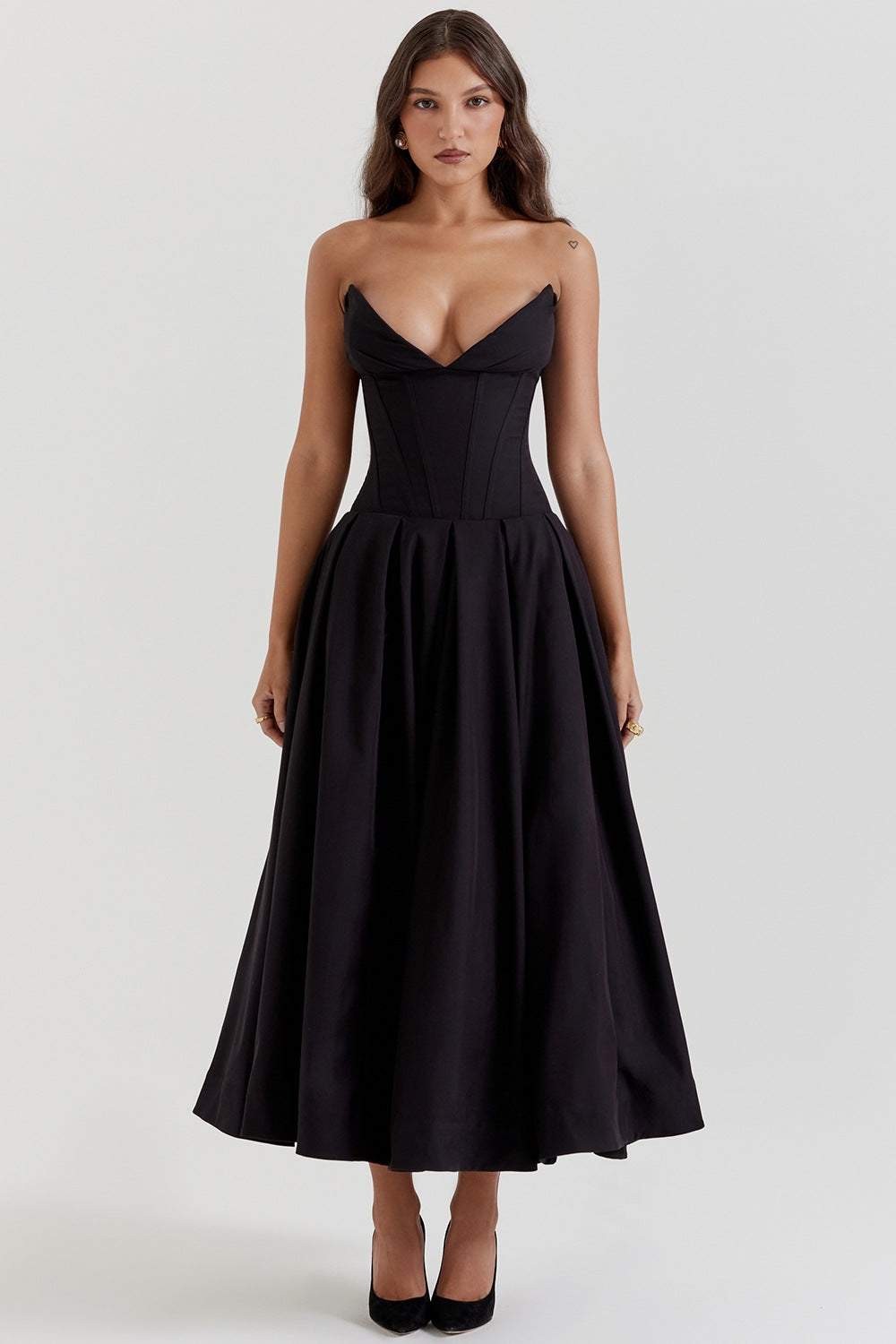 Damen Abendkleid mit taillierter Silhouette und A-linien Schnitt Stilzeits