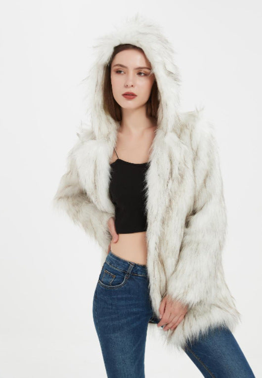 Damen Hoodiejacke aus kuscheligem Kunstfell mit seitlichen Taschen Stilzeits