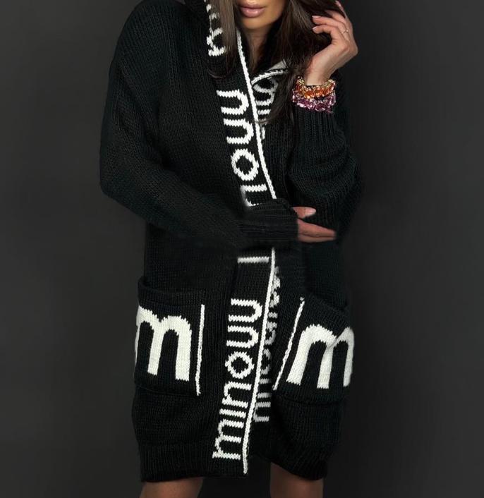 Damen Strickjacke mit logodruck und tiefen Taschen Stilzeits