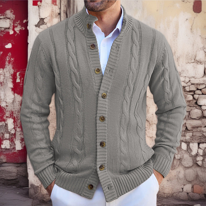 Herren Strickjacke mit Zopfmuster und umschlagbarem Kragen Stilzeits