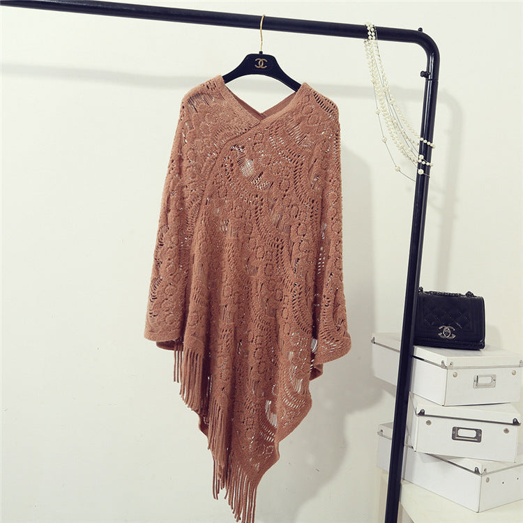 Damen eleganter Poncho mit dekorativem Häkelmuster Stilzeits