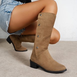 Damen Elegante Stiefel aus weichem Wildleder mit modischen Knopfdetails Stilzeits