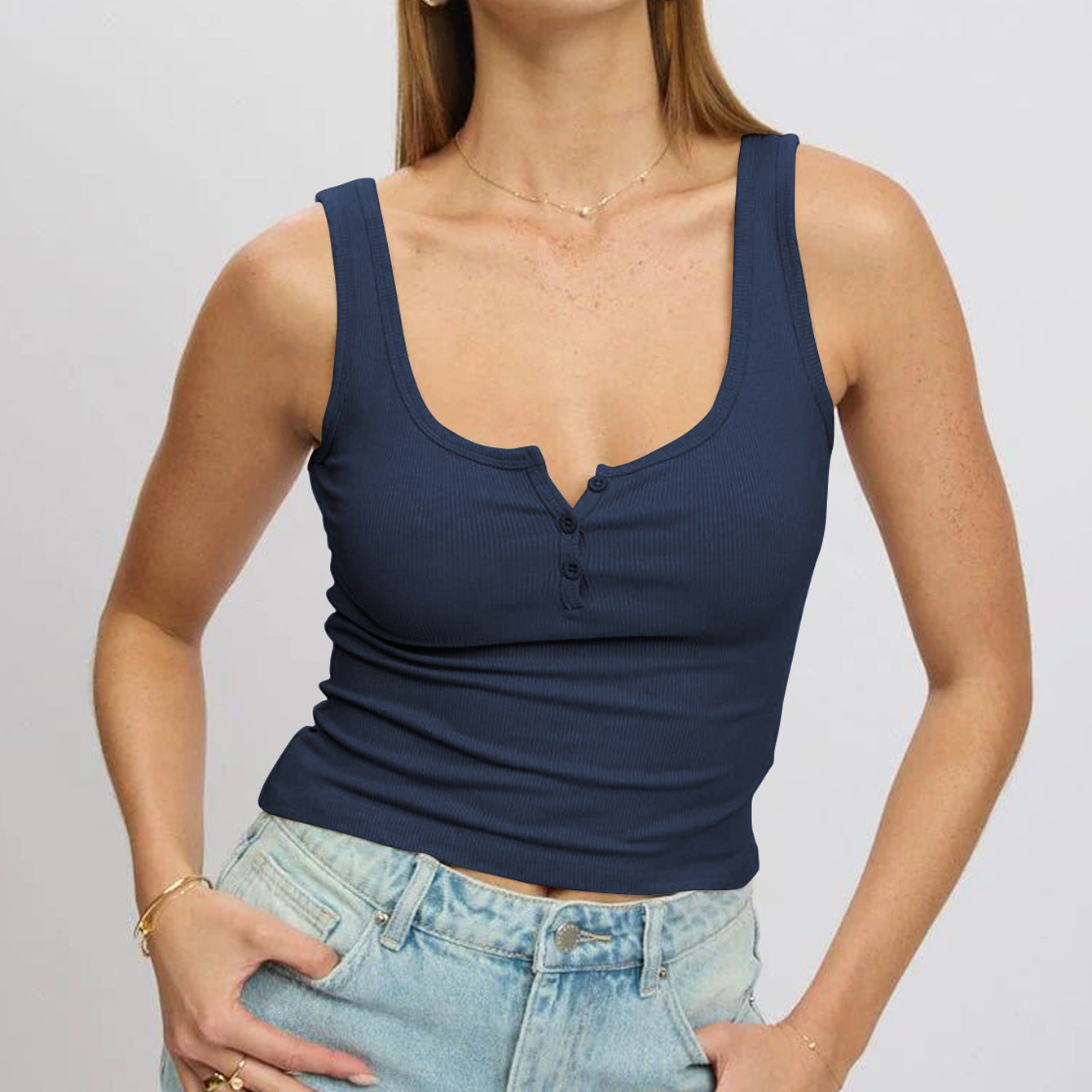 Damen körperbetontes Ripp-Top mit Knopfleiste und weitem Ausschnitt Stilzeits