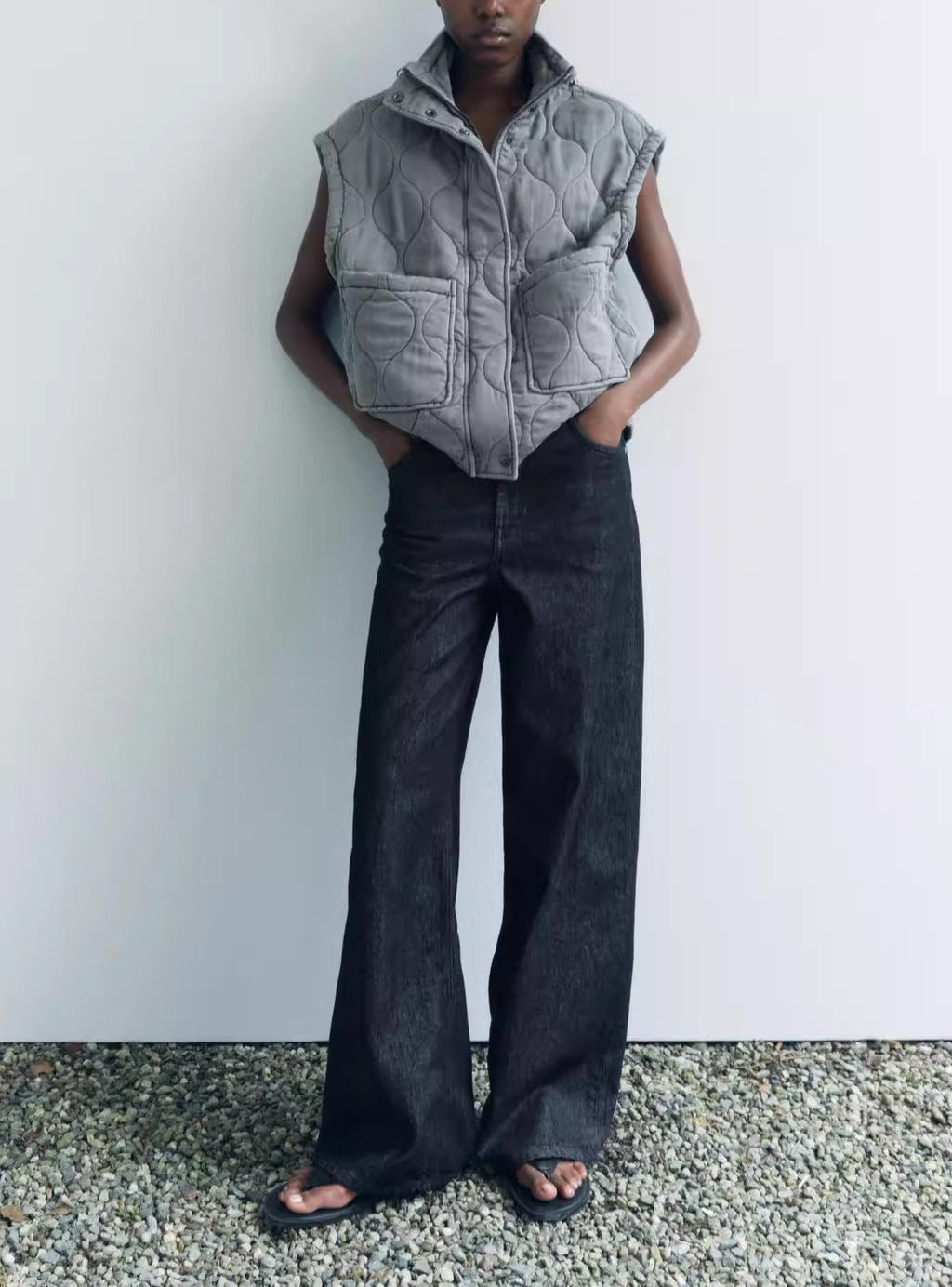 Damen gesteppte Weste mit zwei großen Taschen und hohem Kragen Stilzeits