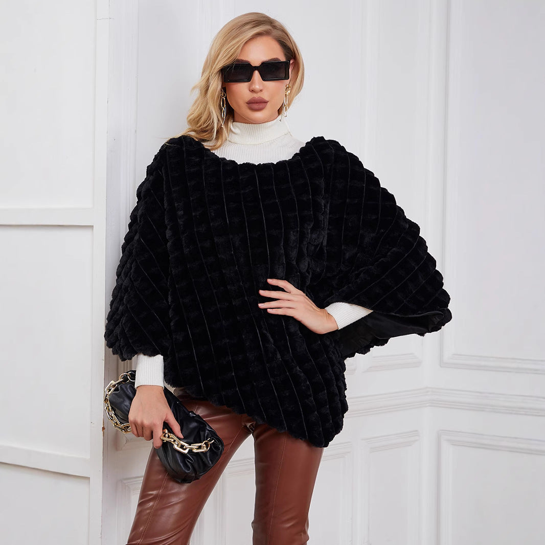 Damen Flauschiger Kunstpelzponcho mit strukturiertem Design und weichem Innenfutter Stilzeits - Stilzeits