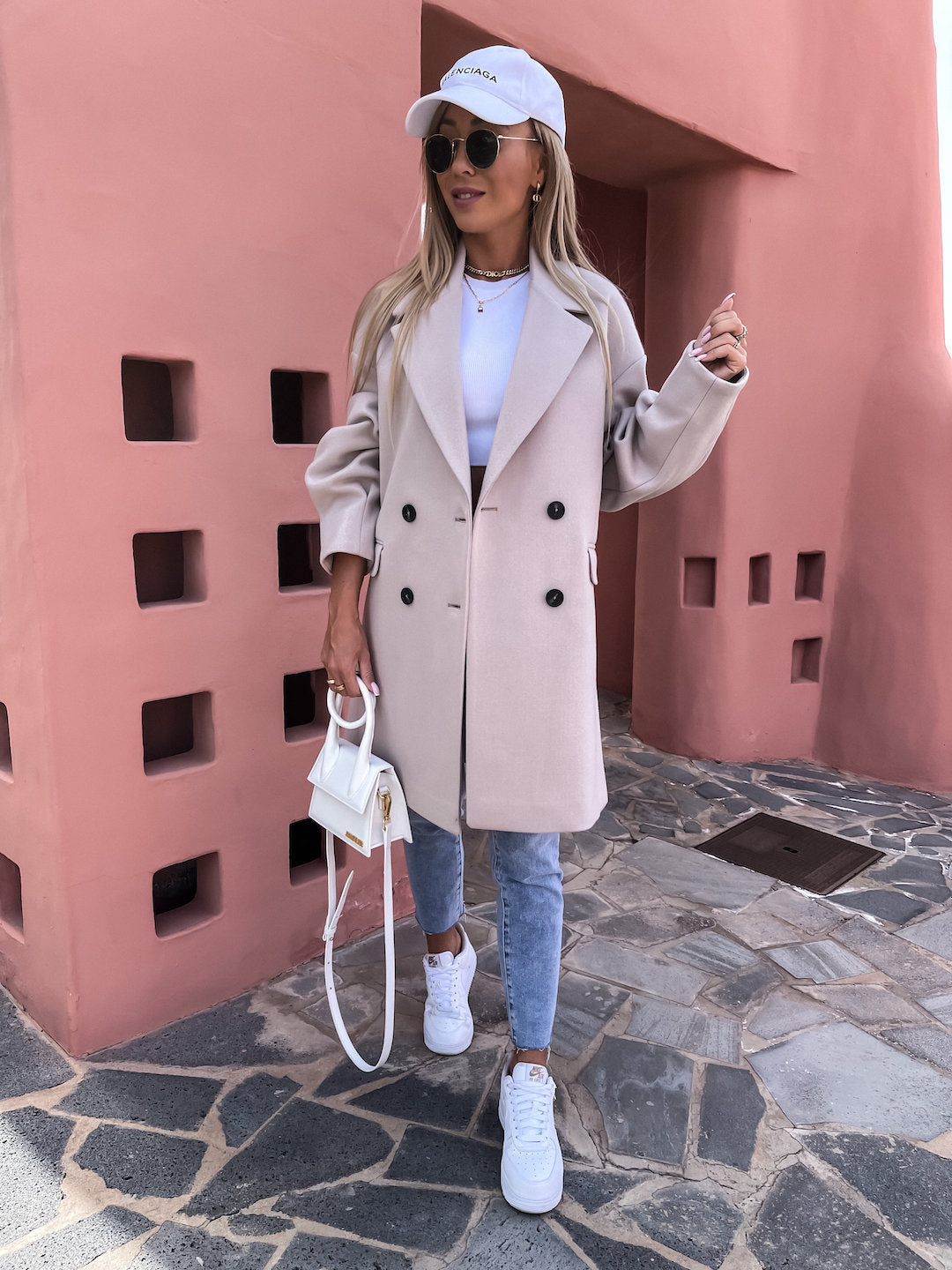 Damen eleganter und strukturierter Mantel im doppelten Design Stilzeits