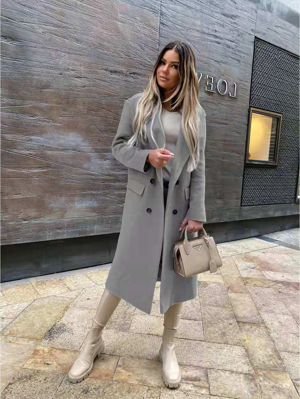 Damen Eleganter und zeitloser Wool Coat mit Doppelreiher Stilzeits