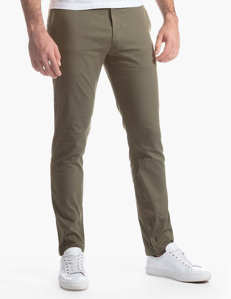 Herren Slim-Fit Chinohose aus atmungsaktivem Material Stilzeits