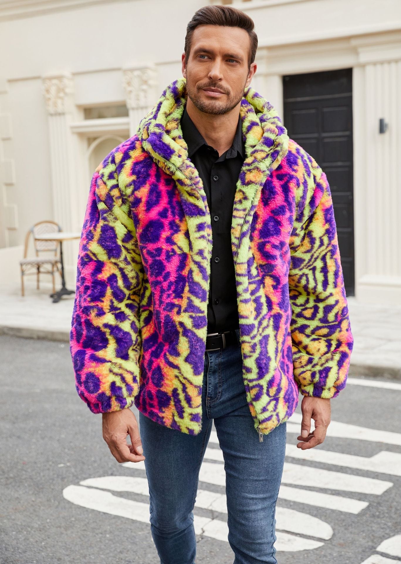 Herren Plüschjacke mit auffälligem Tierprint und Kapuze Stilzeits