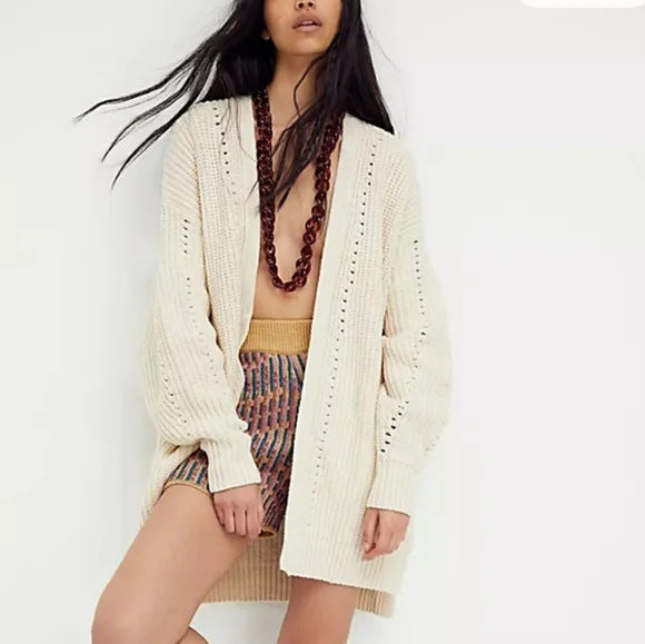 Damen offene Strickjacke mit leichter Lochstruktur und komfortabler Passform Stilzeits