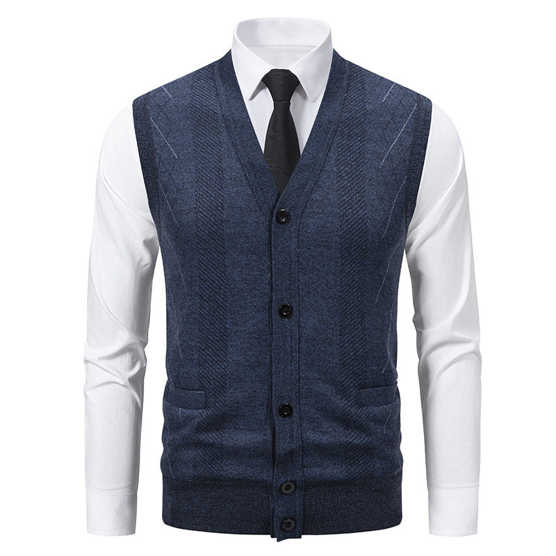 Herren Strickjacke mit klassischem V-Ausschnitt und feinem Zopfmuster Stilzeits