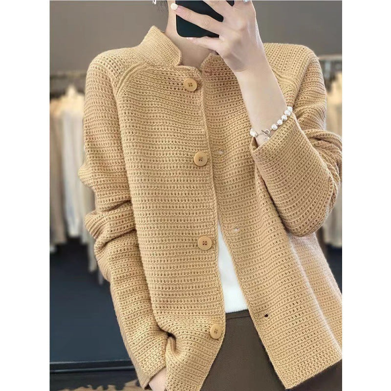 Damen Strickjacke mit besonderen Knopfdetails und strukturierter Maschenoptik Stilzeits