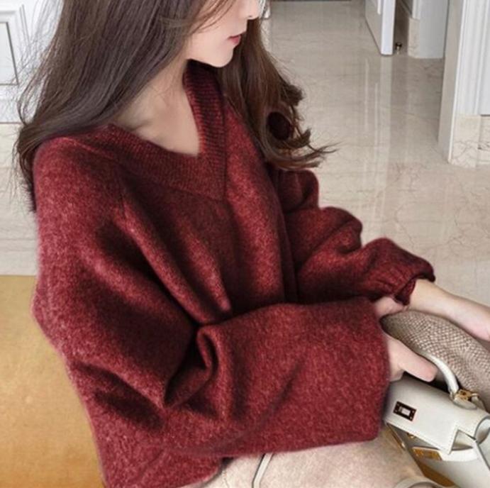 Damen Grobstrickpullover mit tiefem V-Ausschnitt und voluminösen Ärmeln Stilzeits