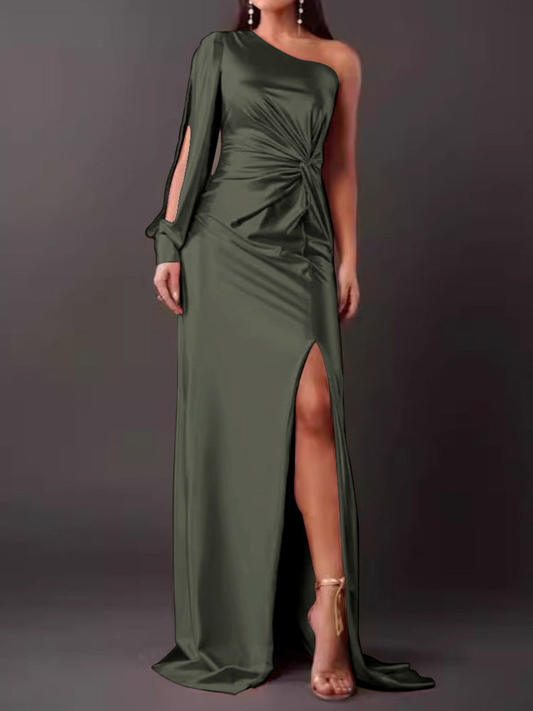 Damen Abendkleid mit asymmetrischem Ausschnitt und eleganter Faltenlegung Stilzeits