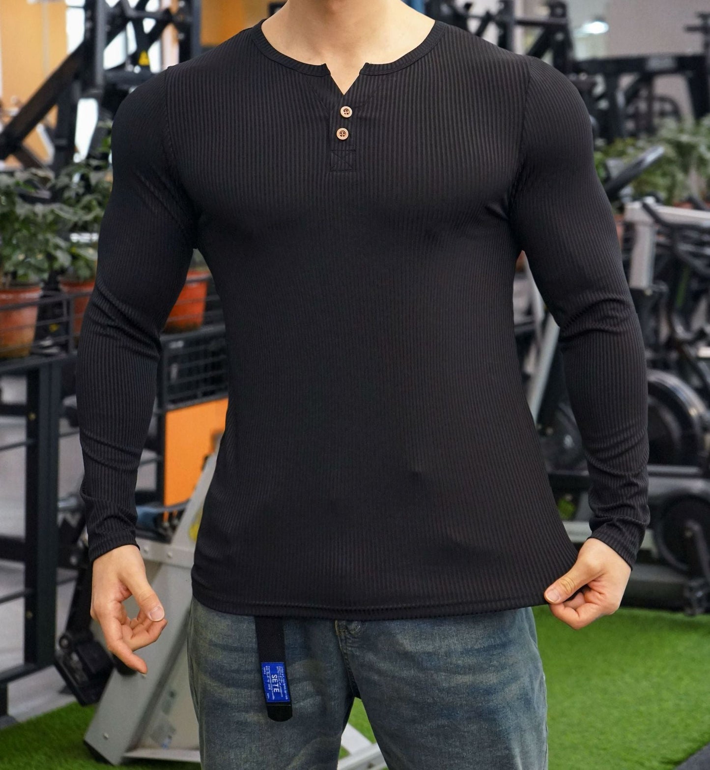 Herren Langarmshirt mit strukturiertem Design und Knopfleiste Stilzeits