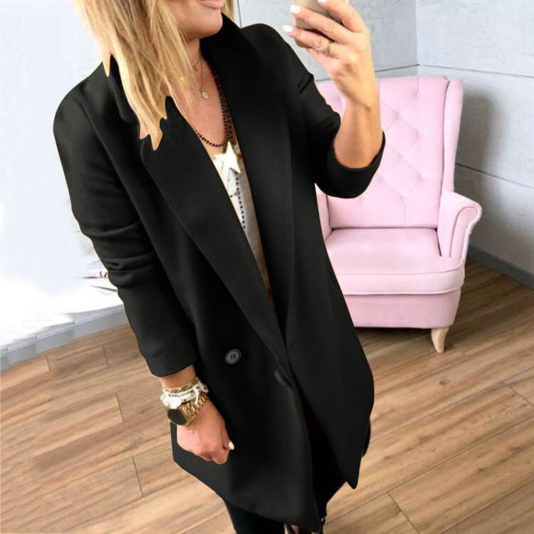 Damen Überlanger, taillierter Mantel mit elegantem Revers und praktischen Taschen Stilzeits