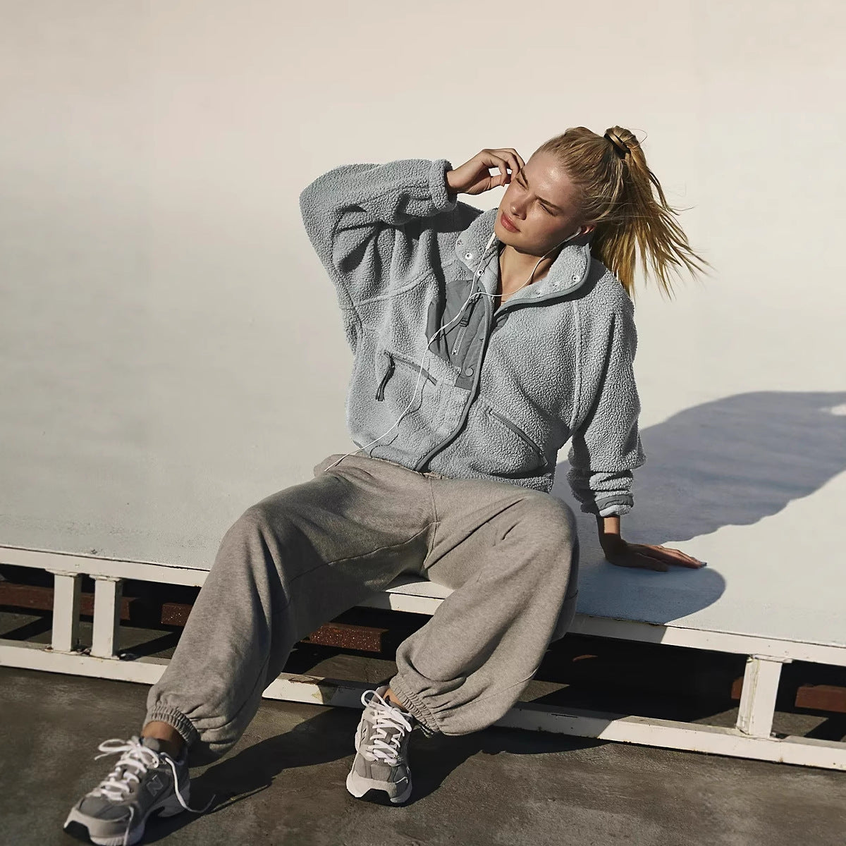 Damen elegante und gemütliche Fleecejacke Stilzeits