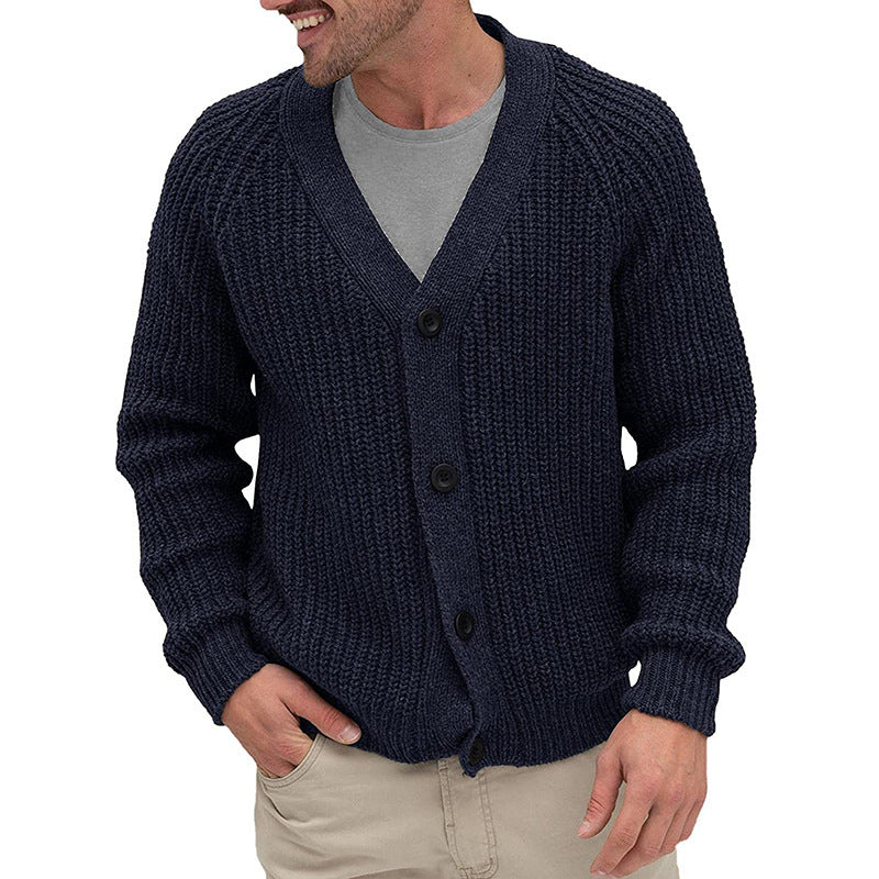 Herren Strickjacke mit grober Maschenstruktur und eleganten Knopfdetails Stilzeits