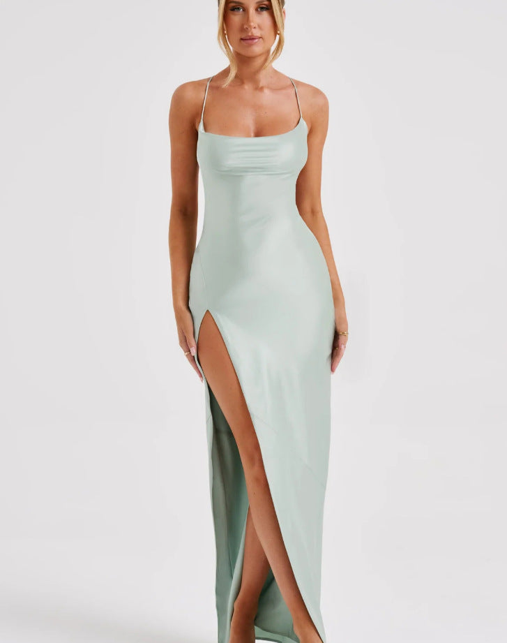 Damen Elegantes Maxikleid mit schmalen Spaghettiträgern und seitlichem Schlitz Stilzeits