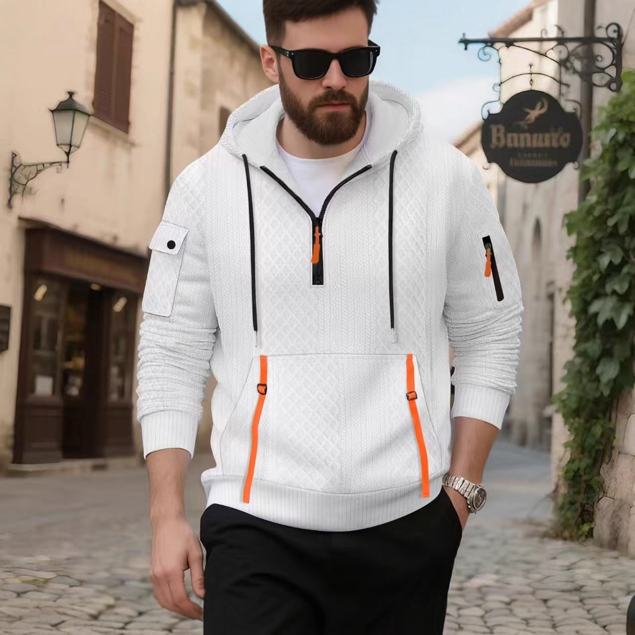 Herren modischer Hoodie mit strukturiertem Design und praktischen Taschen Stilzeits