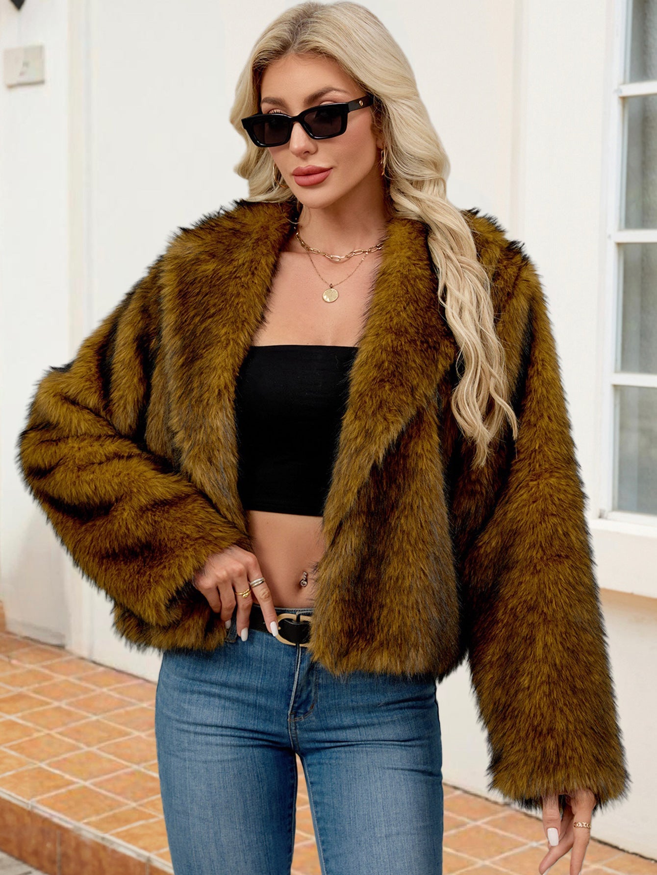 Damen Flauschige Kunstfelljacke mit elegantem Revers Stilzeits