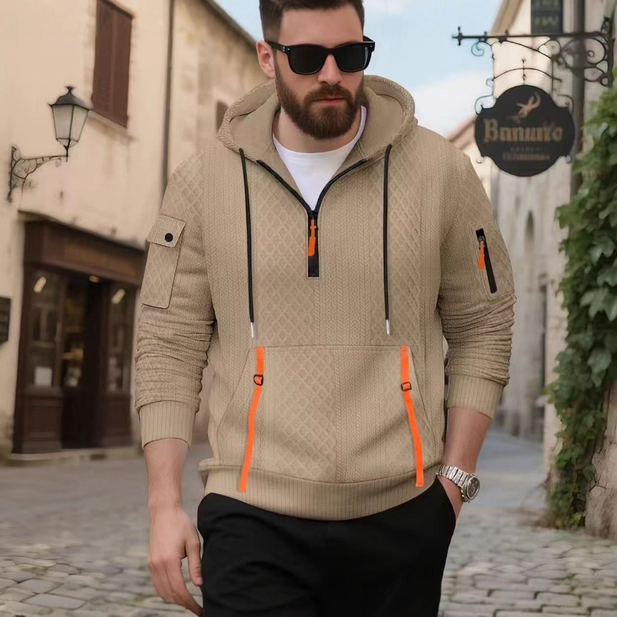 Herren modischer Hoodie mit strukturiertem Design und praktischen Taschen Stilzeits