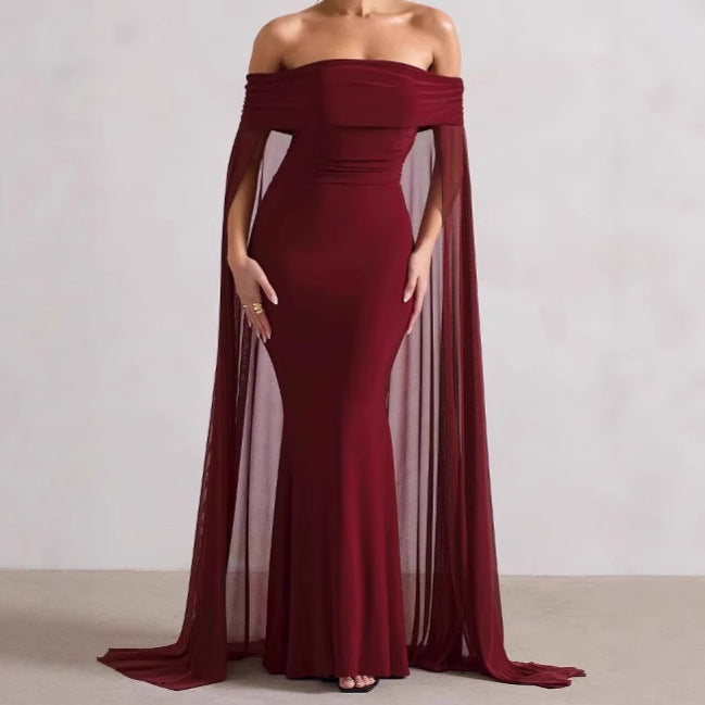 Damen Elegantes Off-Shoulder Abendkleid mit fließendem Transparenz-Cape und figurumspielendem Schnitt Stilzeits