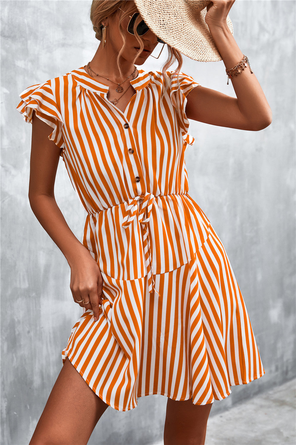 Damen Kurzarm-Kleid im angesagten Streifenlook mit Taillenzug und eleganten Rüschendetails Stilzeits