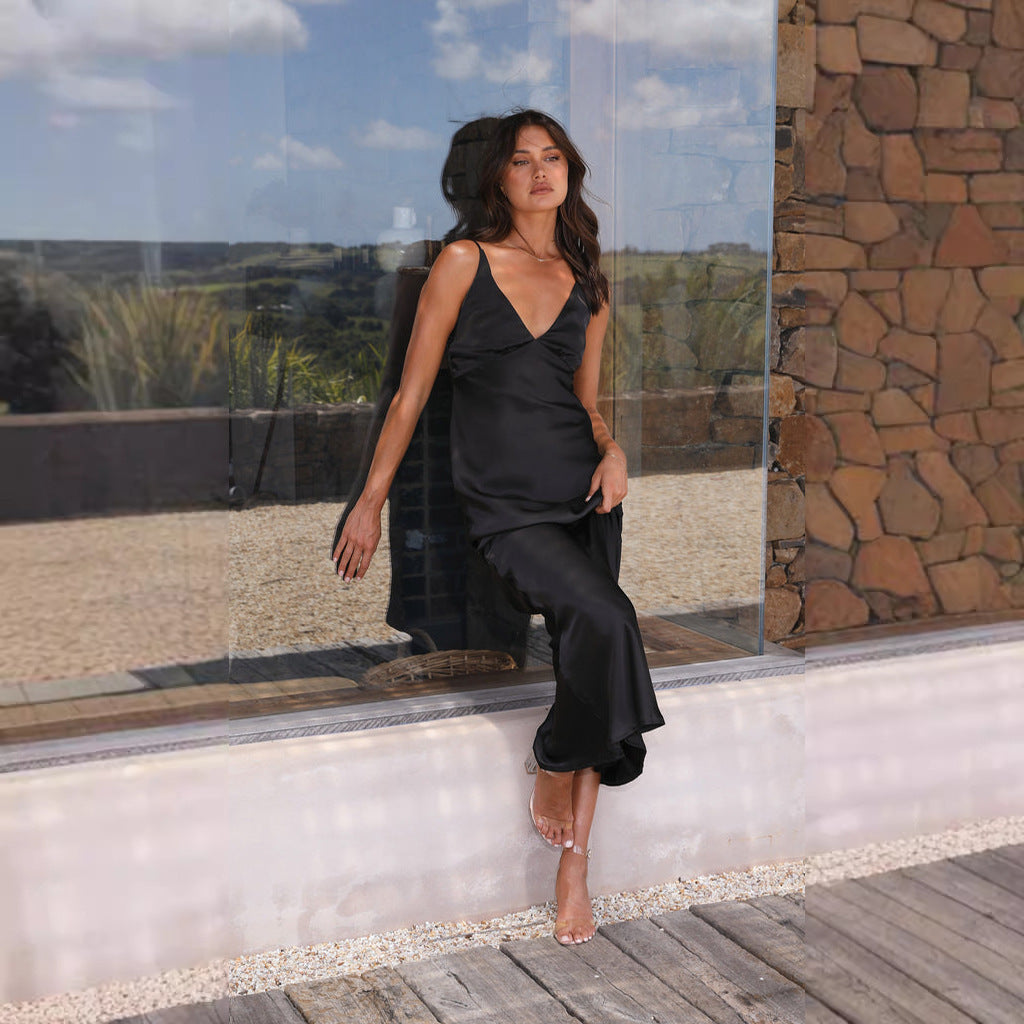 Damen Satin Maxikleid mit eleganter V-Form und fließendem Schnitt Stilzeits