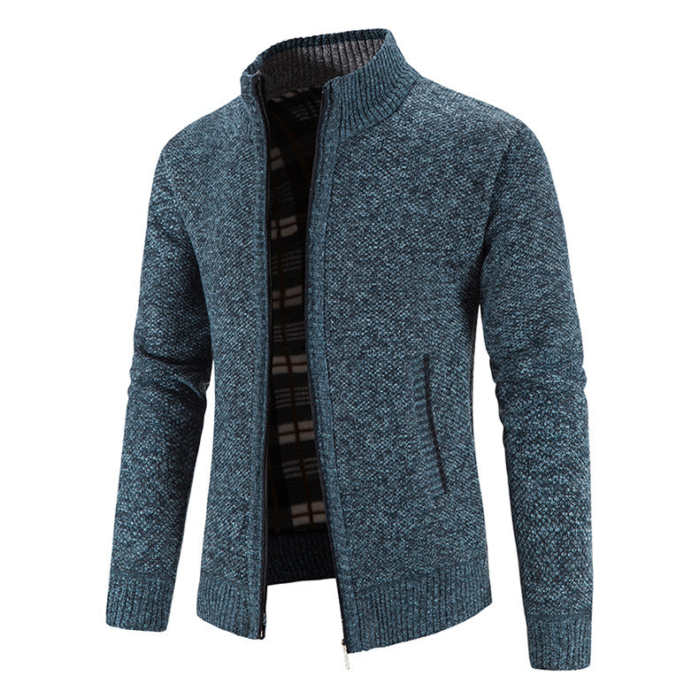 Herren modische Strickjacke mit hochgeschlossenem Kragen und praktischen Taschen Stilzeits