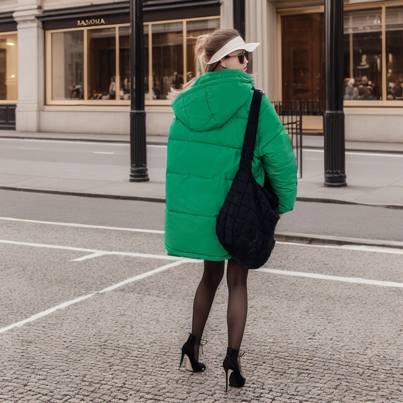 Damen modische Steppjacke mit praktischer Kapuze und großen Taschen Stilzeits