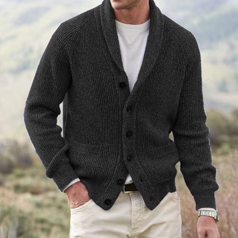 Herren Strickjacke mit trendigem Grobstrickmuster und praktischen Taschen Stilzeits