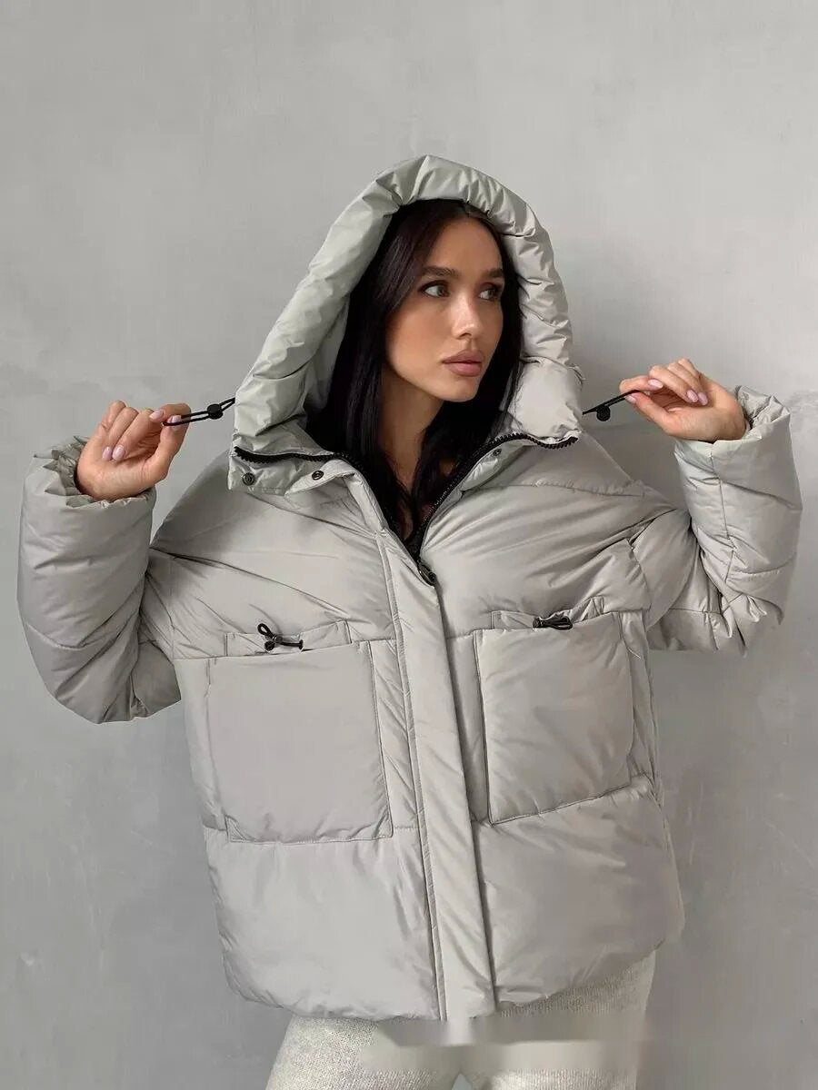 Damen Sportliche Winterjacke mit hohem Kragen und praktischen Taschen Stilzeits