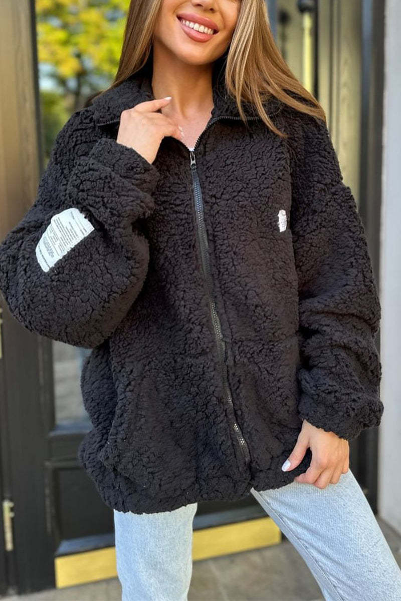 Damen Kuschelige Fleecejacke mit praktischen Taschen und hohen Kragen Stilzeits