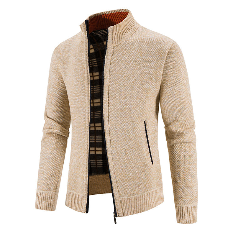 Herren modische Strickjacke mit hochgeschlossenem Kragen und praktischen Taschen Stilzeits